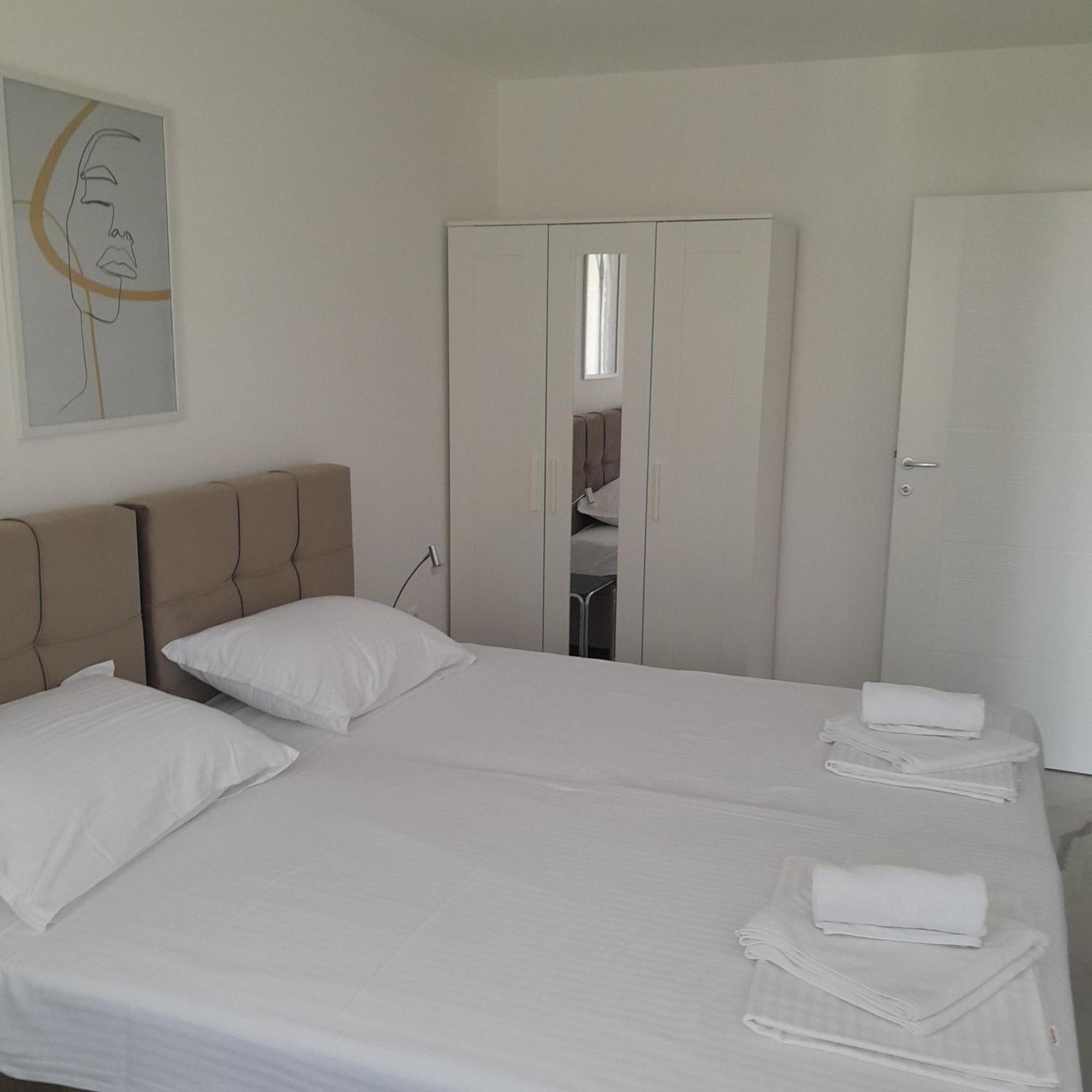 Spa Koncept-Apartmani เวลิโก กราดิชเต ภายนอก รูปภาพ