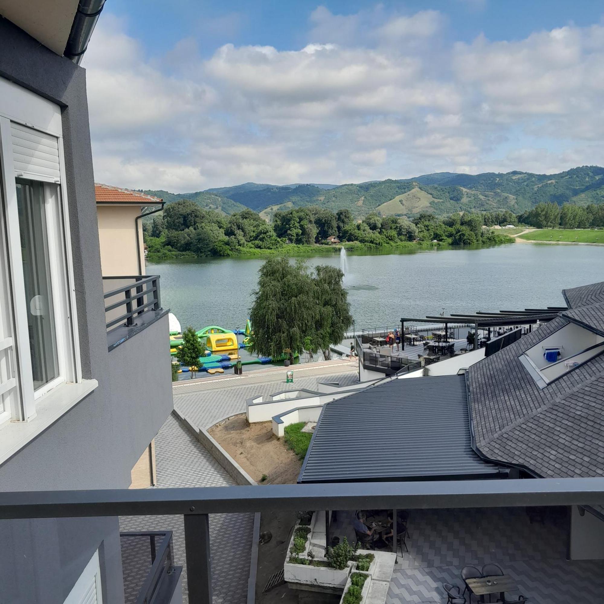 Spa Koncept-Apartmani เวลิโก กราดิชเต ภายนอก รูปภาพ