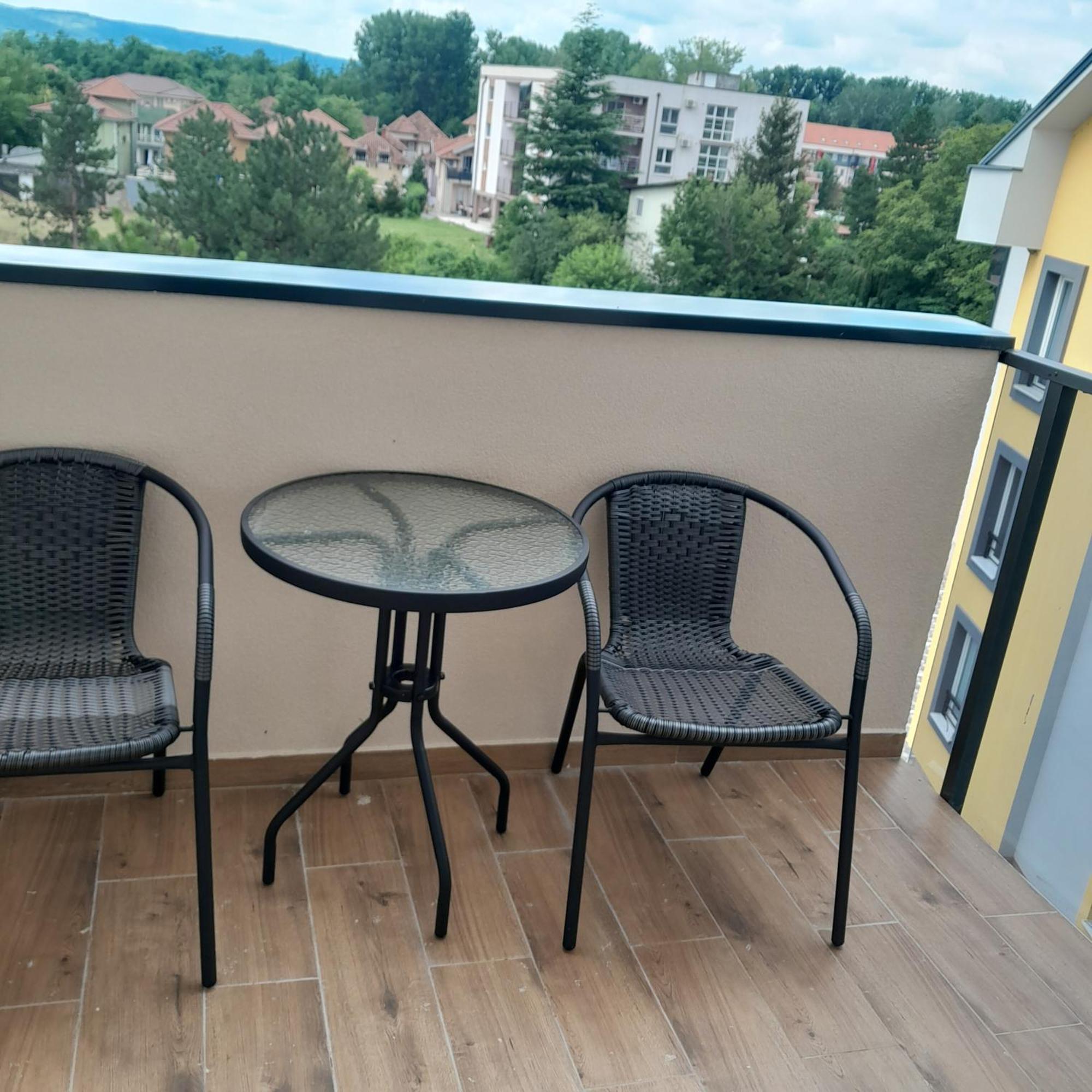 Spa Koncept-Apartmani เวลิโก กราดิชเต ภายนอก รูปภาพ
